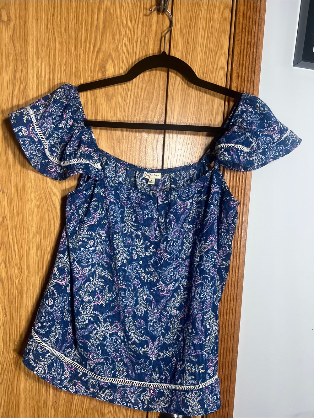 Lily White Navy Paisley Off-Shoulder Camisole with Ruffle Sleeves